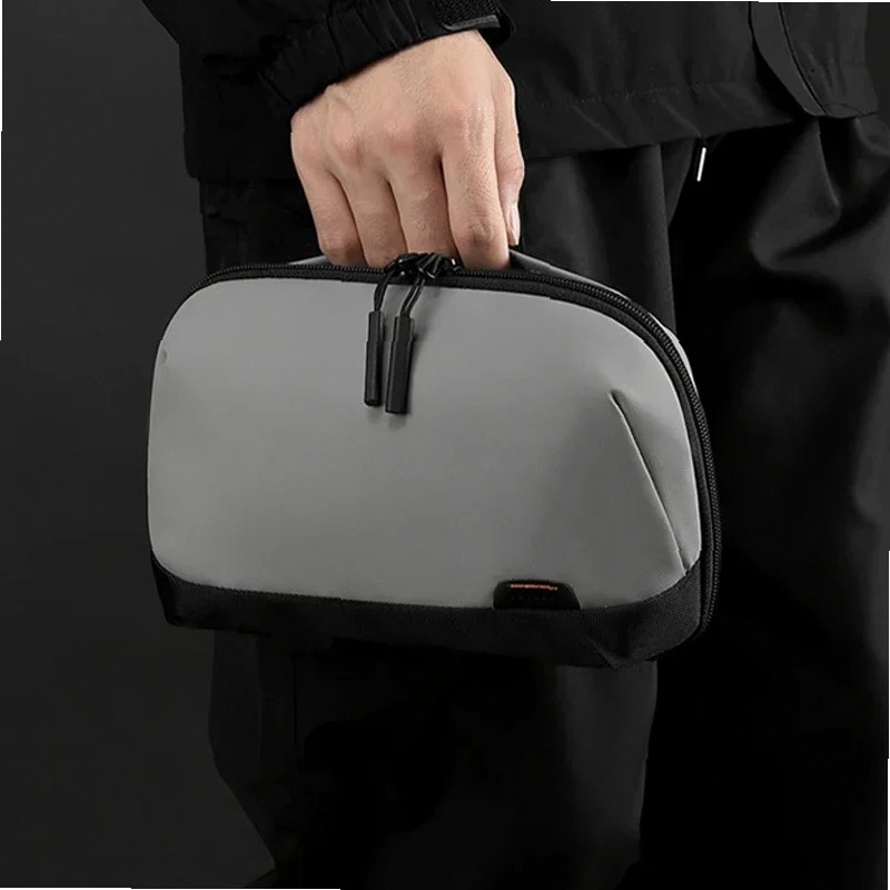 Organizer Elettronico da Viagg - Electronics Gadgets And Accessories recensione e prezzo