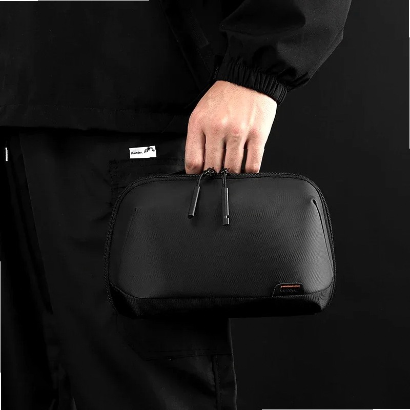 Organizer Elettronico da Viagg - Electronics Gadgets And Accessories recensione e prezzo